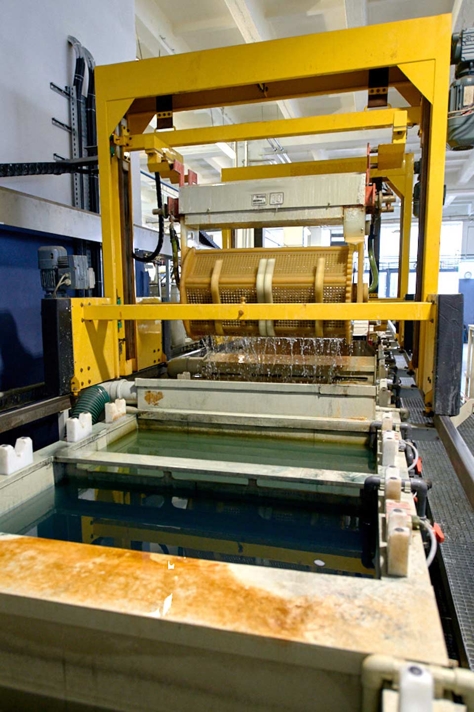 The individual electroplating processes take place in large pools.